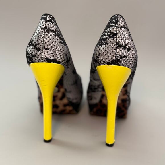Betsey Johnson Yellow Leopard Print Platform Heels - Picture 4 of 6